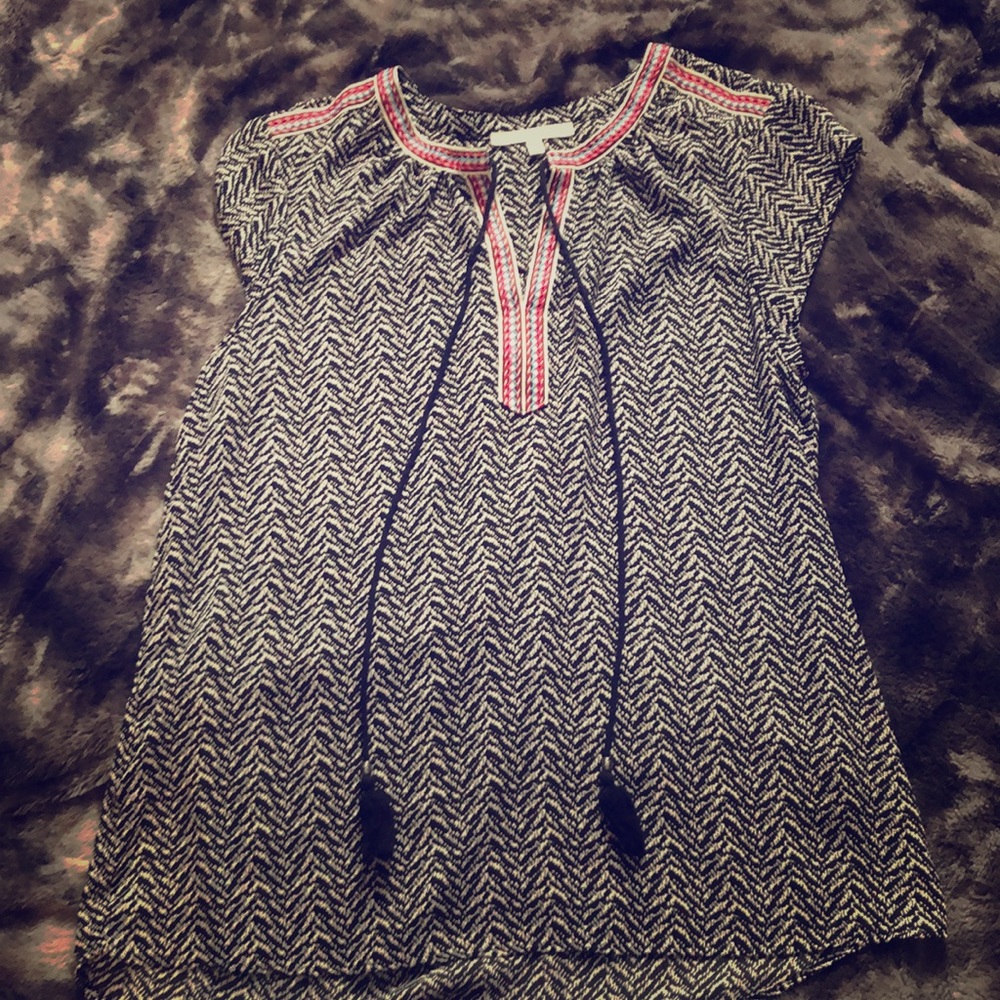 Short sleeve shirt